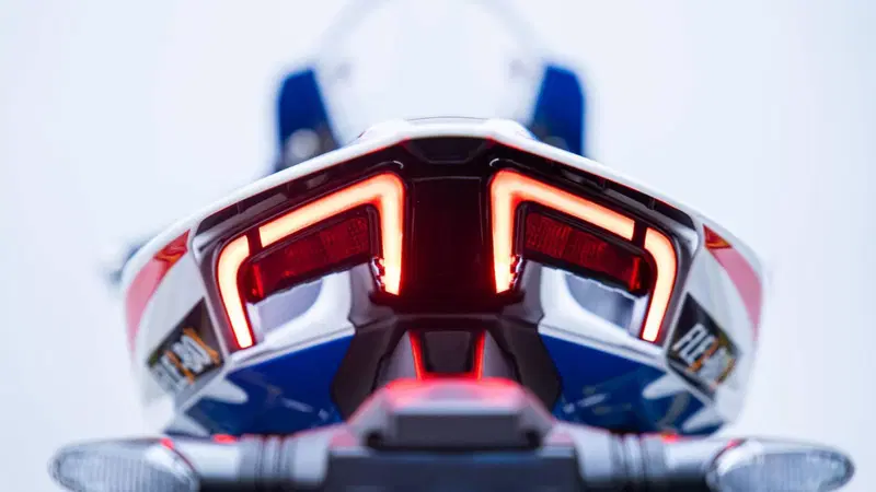 Ducati Panigale V4 Tricolore Italia (2025 - 26) (11)