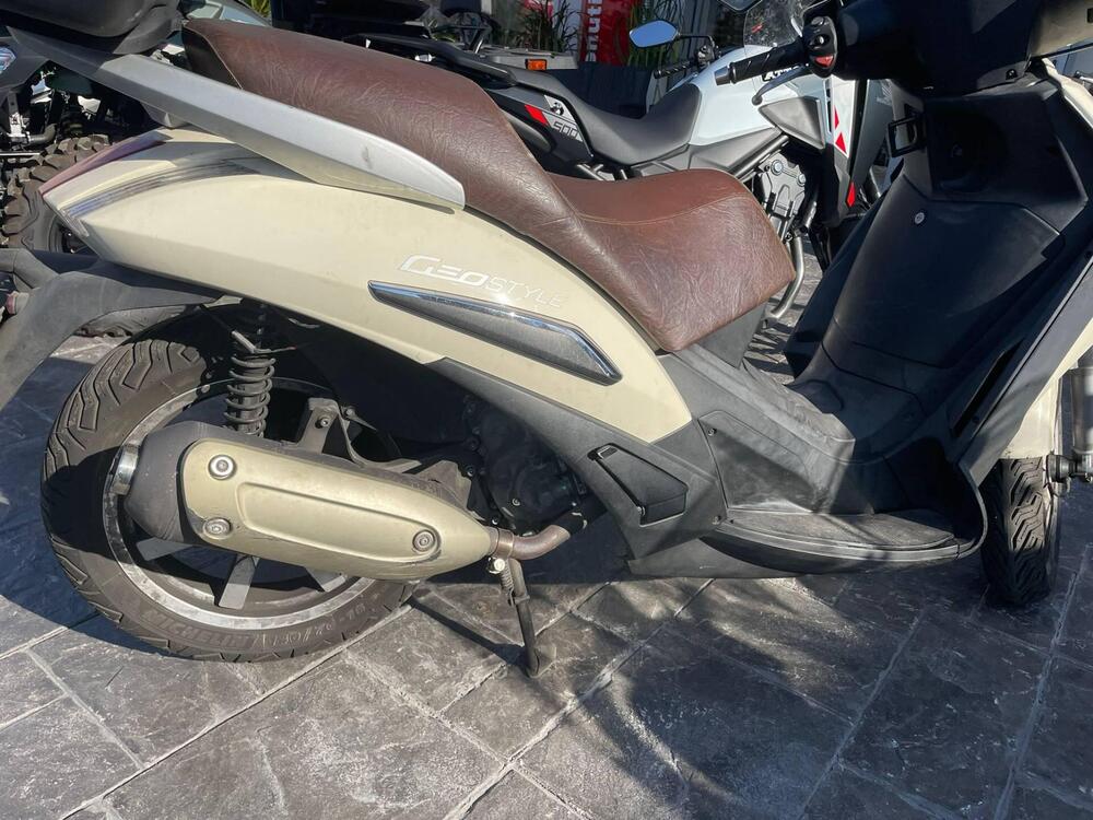 Peugeot Geopolis 300 (2010 - 13) (5)