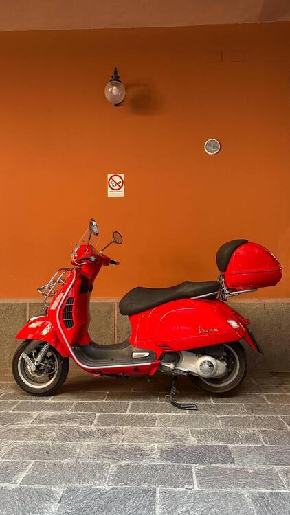 Vespa GTS 250 i.e.