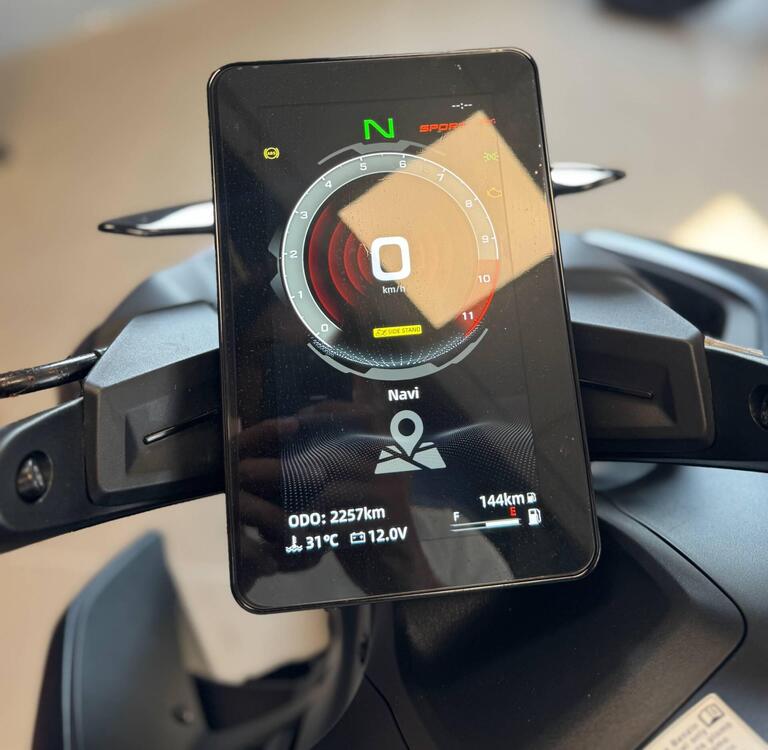 CFMOTO 800NK Advanced (2023 - 25) (3)