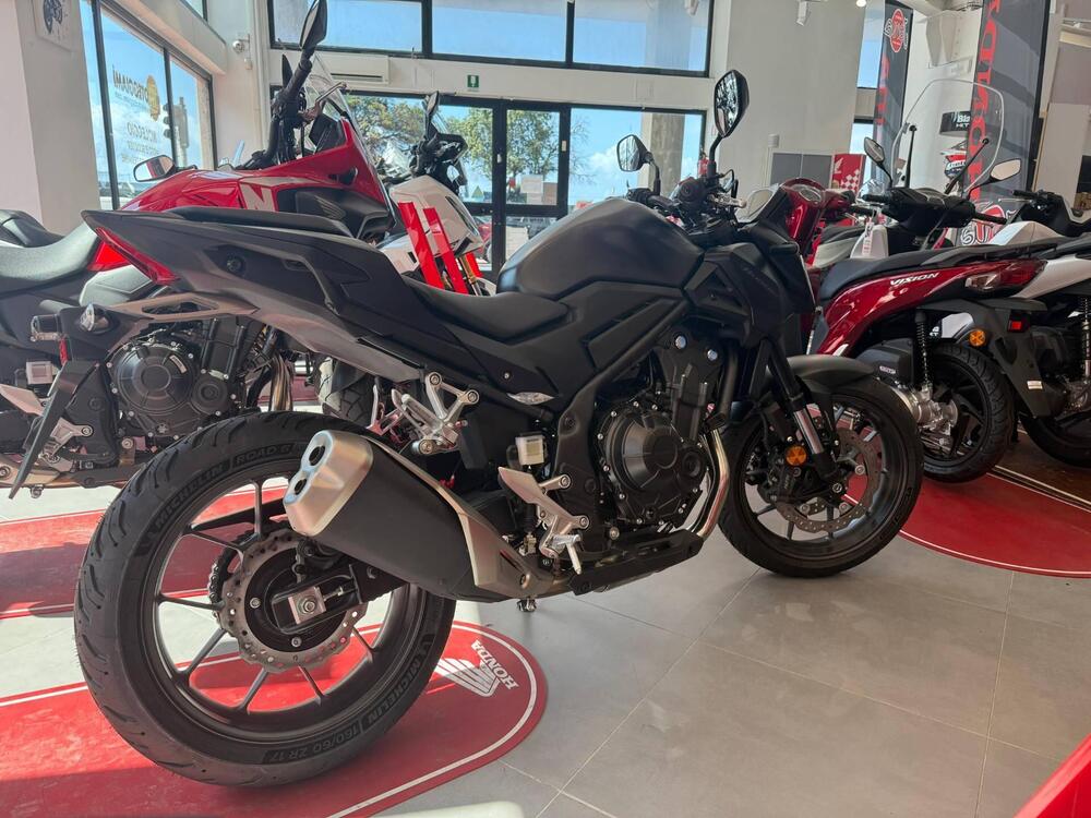 Honda CB 500 Hornet (2024 - 25) (3)