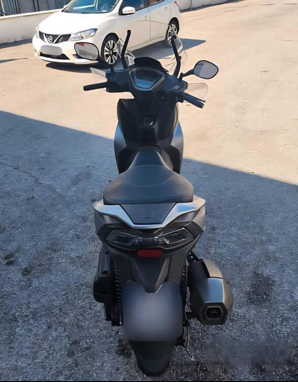 Kymco Agility 300i (2021 - 25) (3)