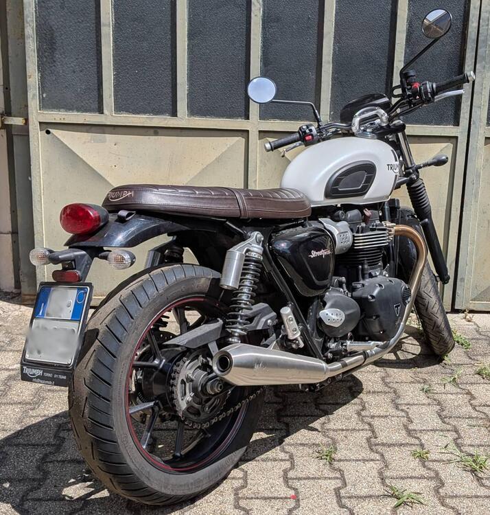 Triumph Street Twin 900 (2017 - 18) (5)