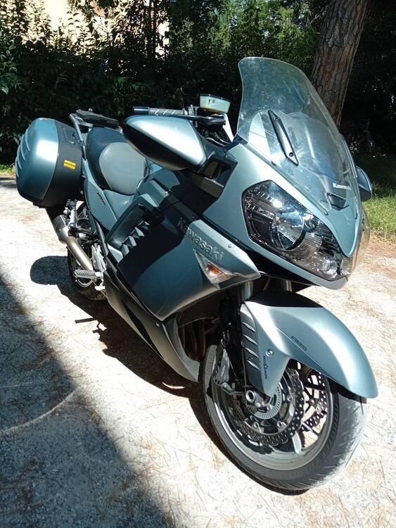 Kawasaki GTR 1400 (2007 - 09) (2)