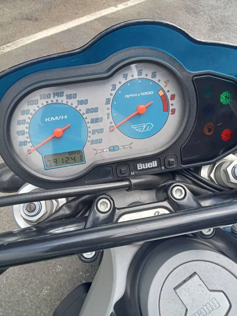 Buell Lightning CityX XB9 SX (2005 - 09) (3)