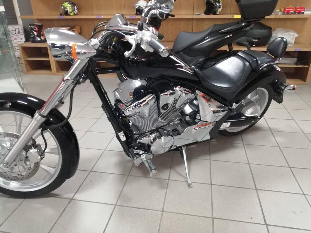 Honda VT 1300 CX (2009 - 16) (2)