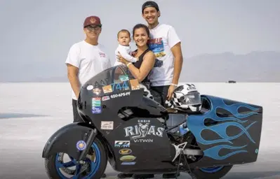 Bonneville 2025: Chris Rivas punta alle 400 miglia orarie (640 KM/H!) con un V4 turbo da 2997cc