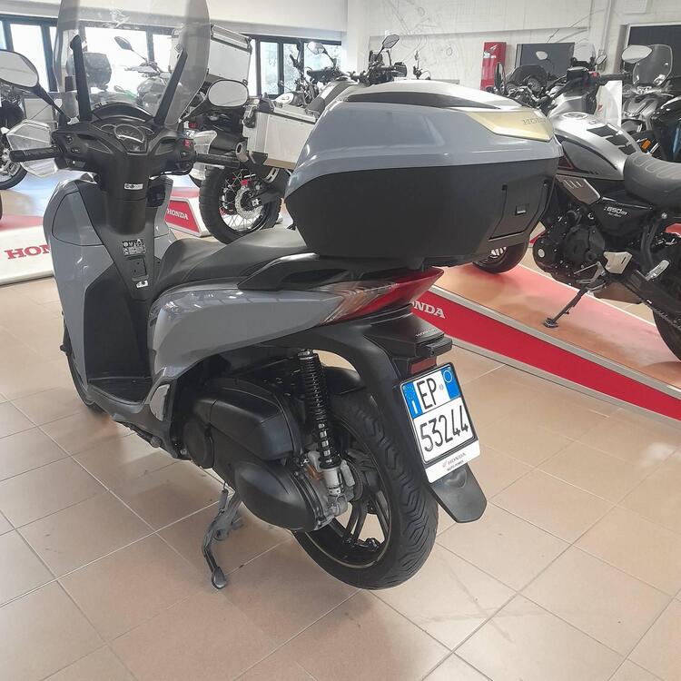 Honda SH 300 i Sport ABS (2018 - 20) (2)