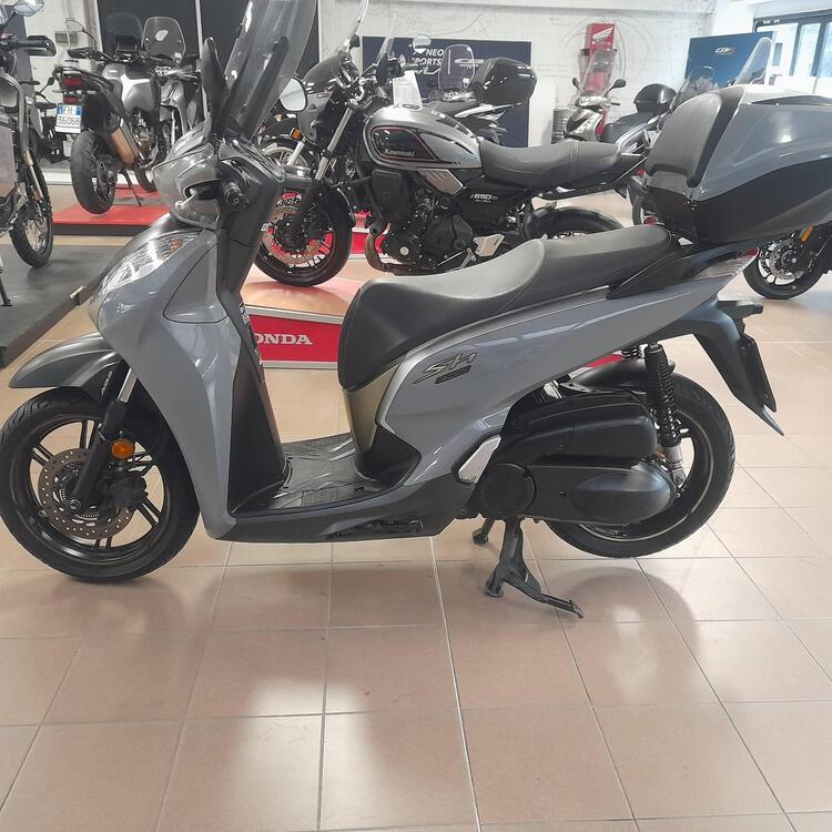 Honda SH 300 i Sport ABS (2018 - 20) (3)