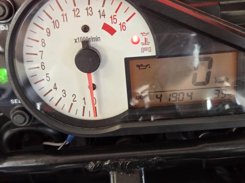 Suzuki GSX R 600 (2001 - 03) (5)