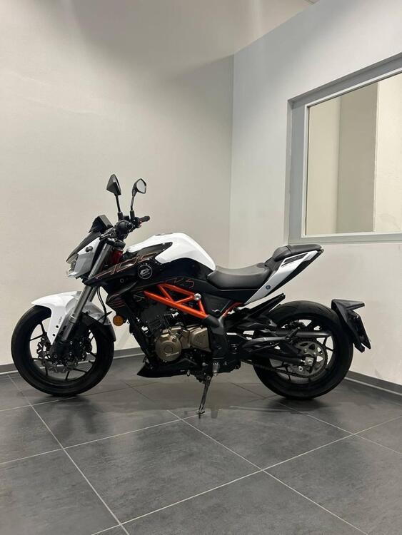 QJ Motor SRK 400 (2023 - 25) (2)