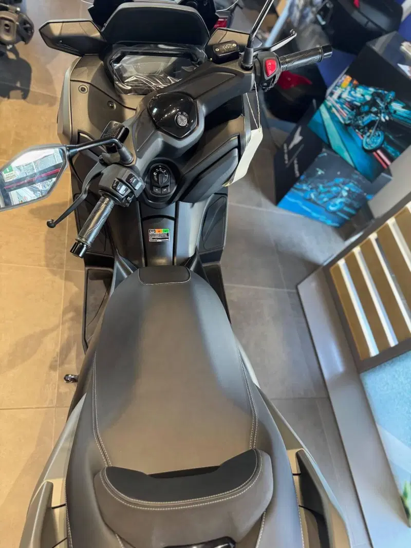 Yamaha X-Max 125 (2025 - 26) (5)