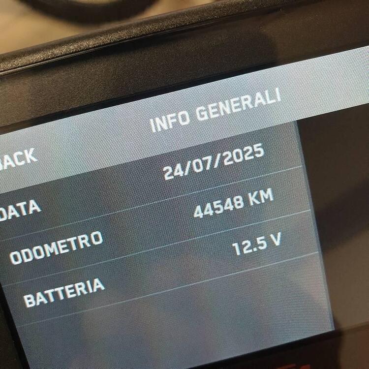 KTM 890 Duke R (2022 - 23) (4)