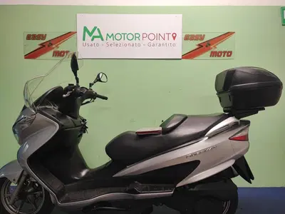 Suzuki Burgman UH 200 (2006 - 12) usata