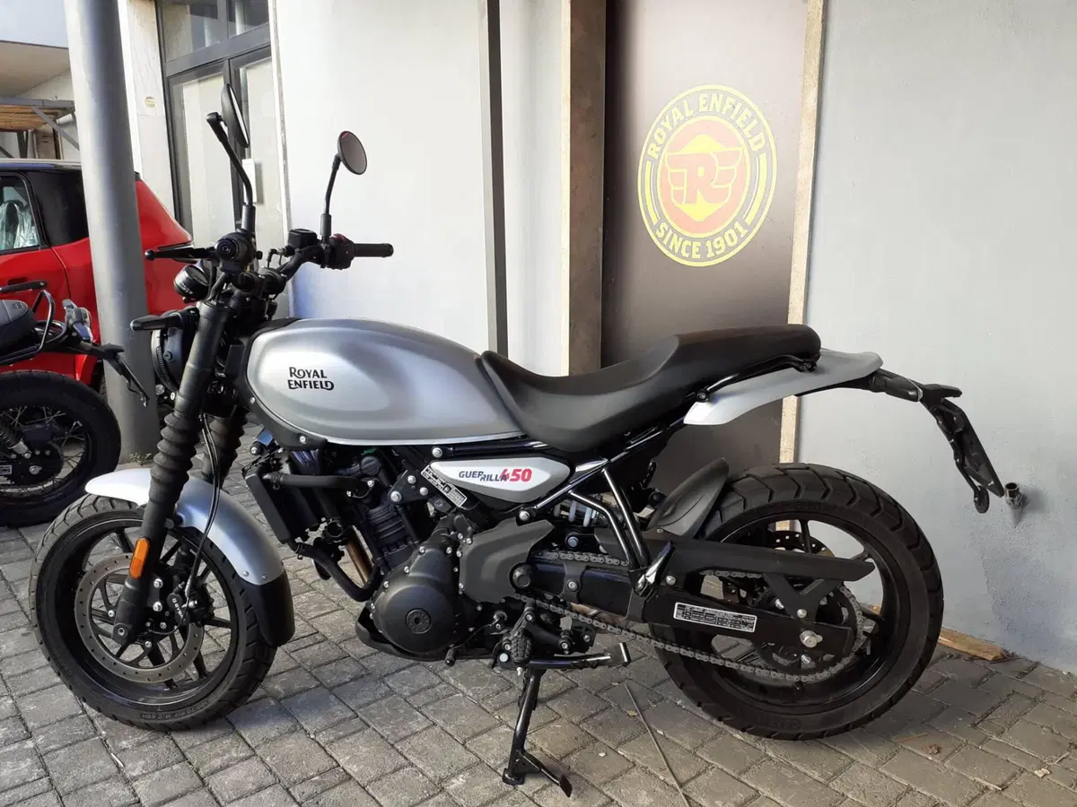 Royal Enfield Guerrilla 450 (2024 - 26) (6)
