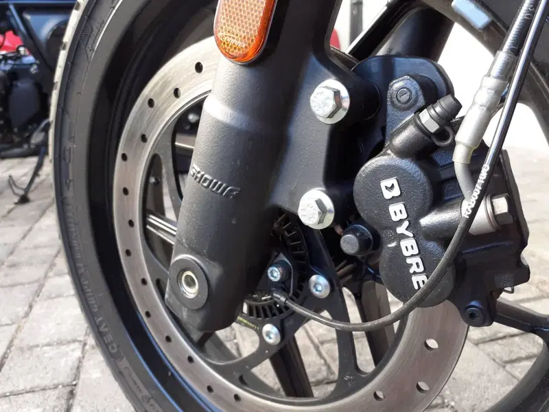 Royal Enfield Guerrilla 450 (2024 - 26) (10)
