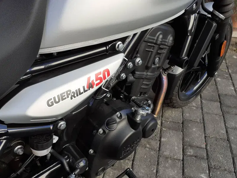 Royal Enfield Guerrilla 450 (2024 - 26) (11)