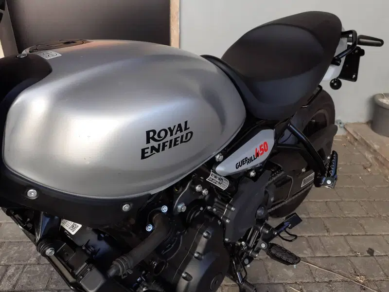 Royal Enfield Guerrilla 450 (2024 - 26) (14)