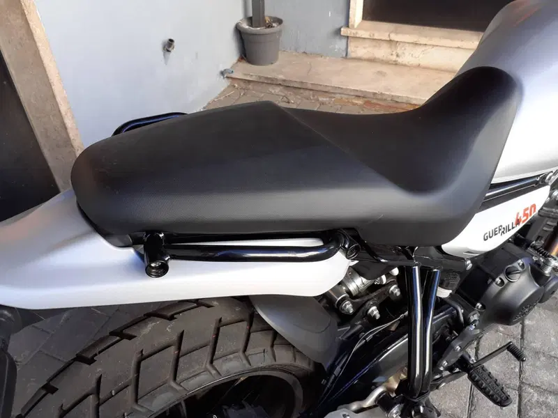 Royal Enfield Guerrilla 450 (2024 - 26) (15)