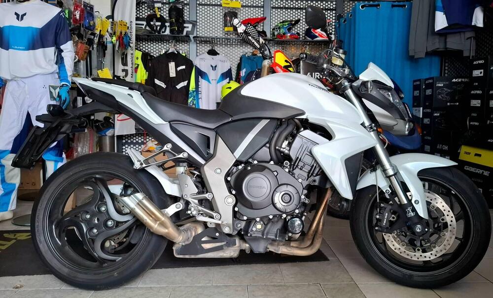 Honda CB 1000 R (2008 - 10) (2)