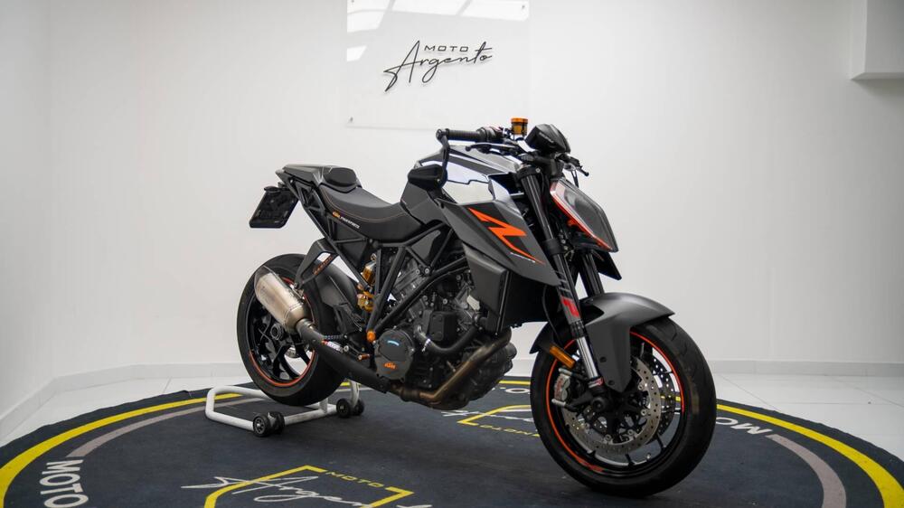 KTM 1290 Super Duke R ABS (2017 - 18) (3)