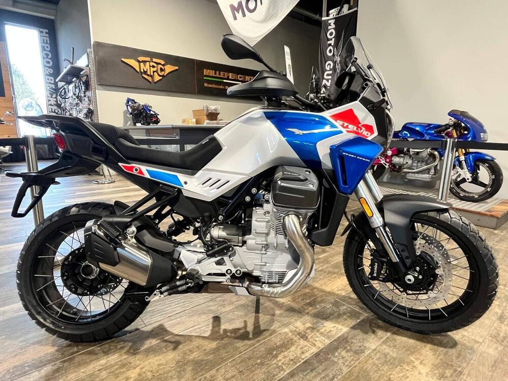 Moto Guzzi Stelvio Duecento Tributo (2025)