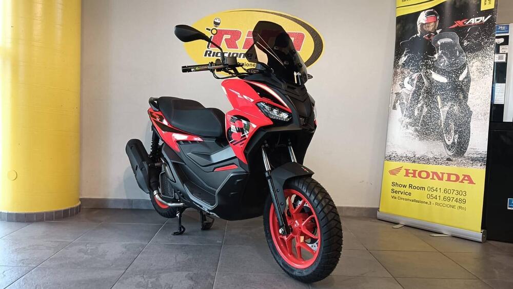 Aprilia SR GT 125 Sport (2025) (2)
