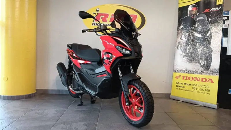 Aprilia SR GT 125 Sport (2025 - 26) (2)