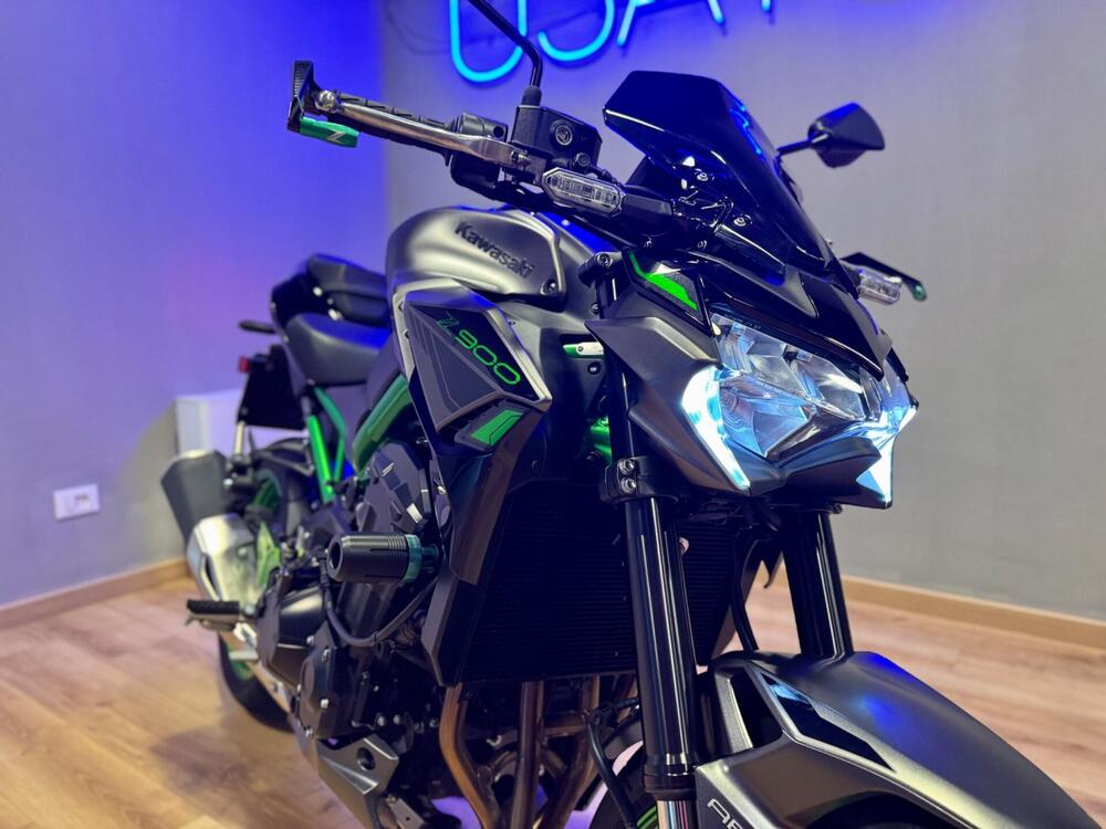 Kawasaki Z 900 (2021 - 24) (4)