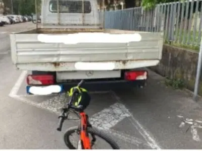 Lainate - bambino cade in bici contro un camion, il padre chiama la Polizia Locale ma viene multato 