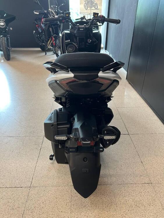 Sym MMBCU 160 (2024 - 25) (5)