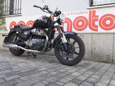 Royal Enfield Super Meteor 650 (2023 - 26) usata