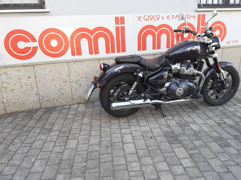 Royal Enfield Super Meteor 650 (2023 - 26) (5)