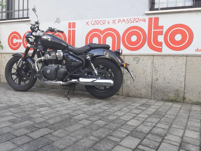 Royal Enfield Super Meteor 650 (2023 - 26) (6)