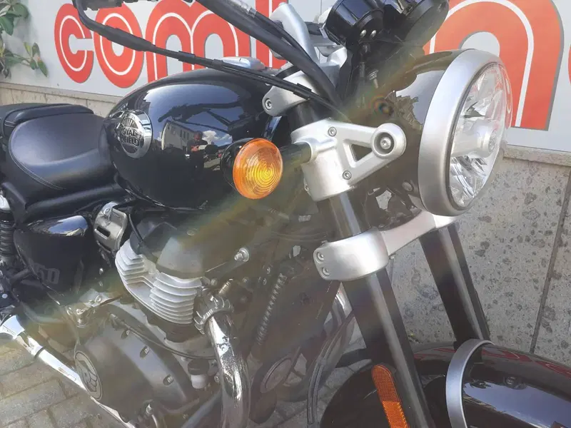 Royal Enfield Super Meteor 650 (2023 - 26) (7)
