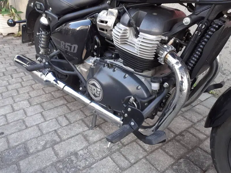 Royal Enfield Super Meteor 650 (2023 - 26) (11)