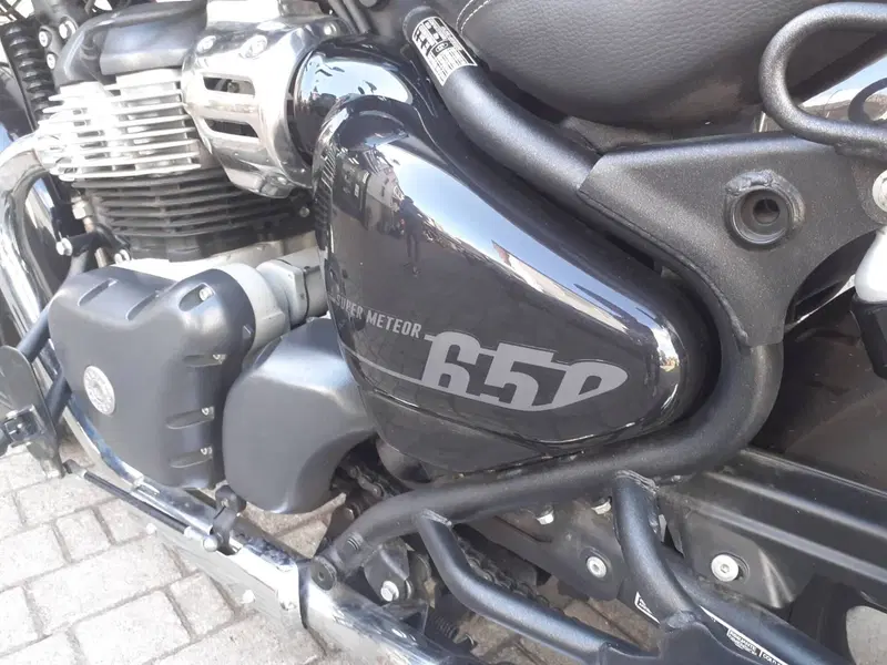Royal Enfield Super Meteor 650 (2023 - 26) (16)