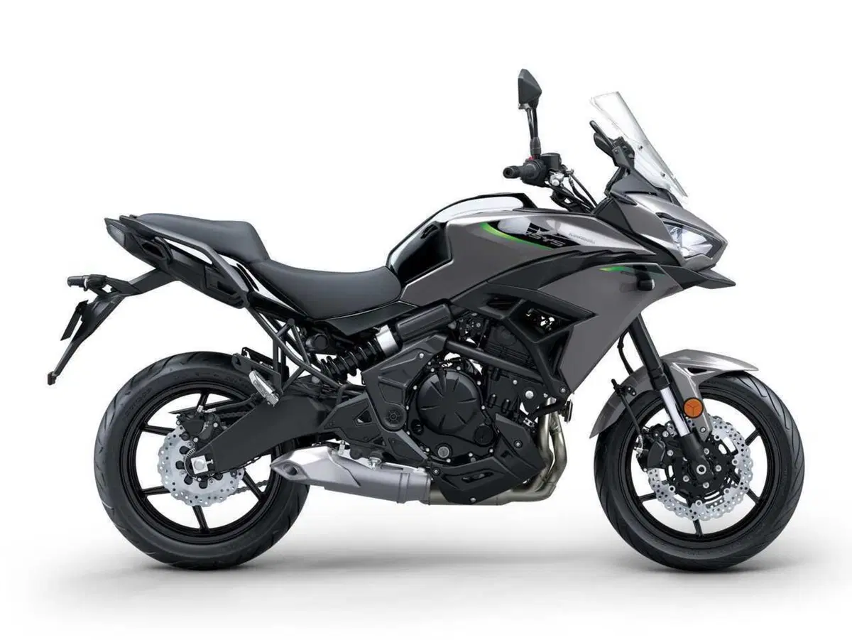 Kawasaki Versys 650 2026: in arrivo nuove colorazioni per la crossover di media cilindrata (7)