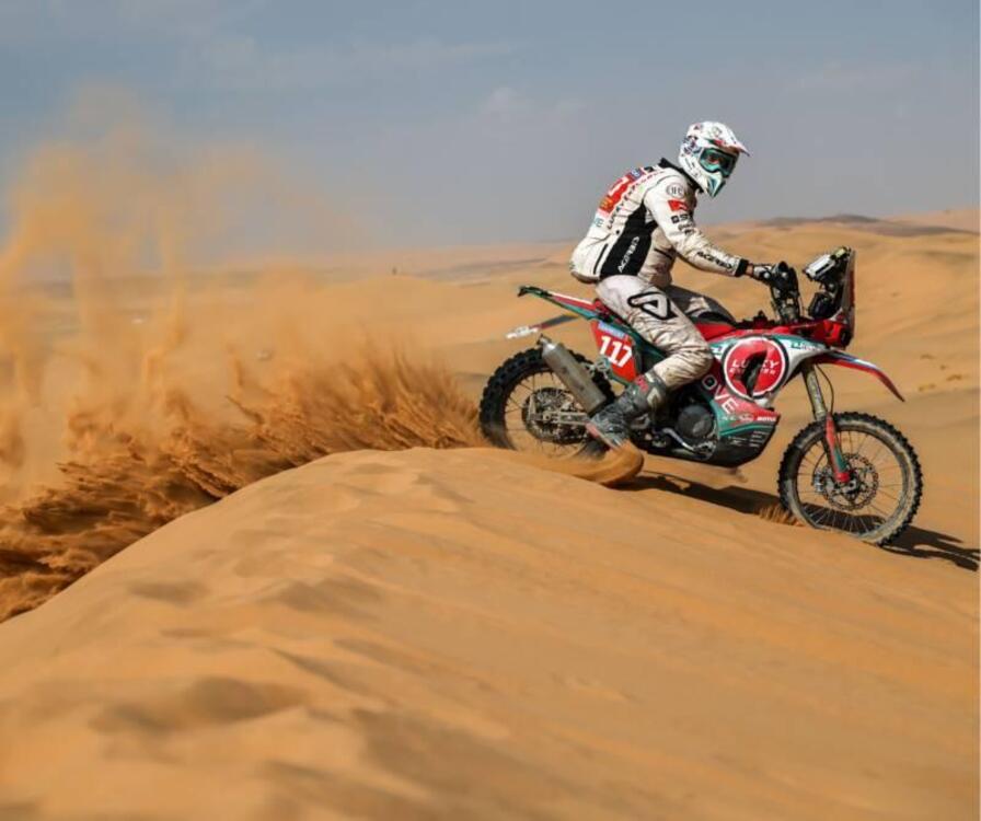 Kove 450 Rally Lucky Explorer Replica (2025) (2)