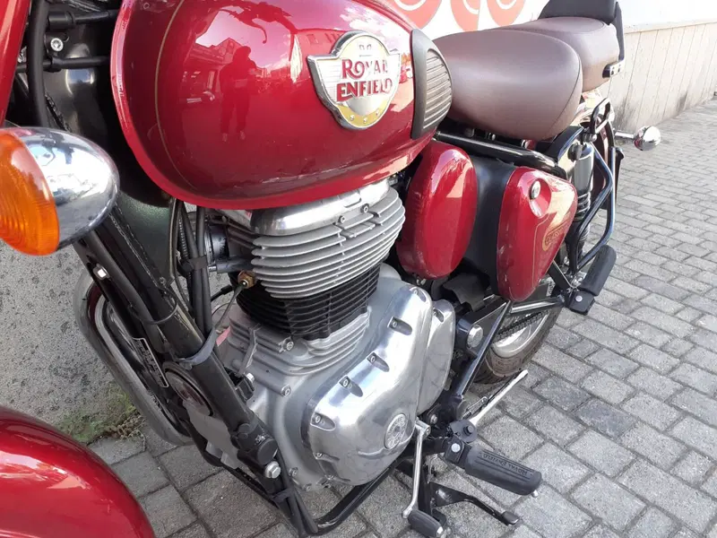 Royal Enfield Classic 350 (2021 - 26) (10)