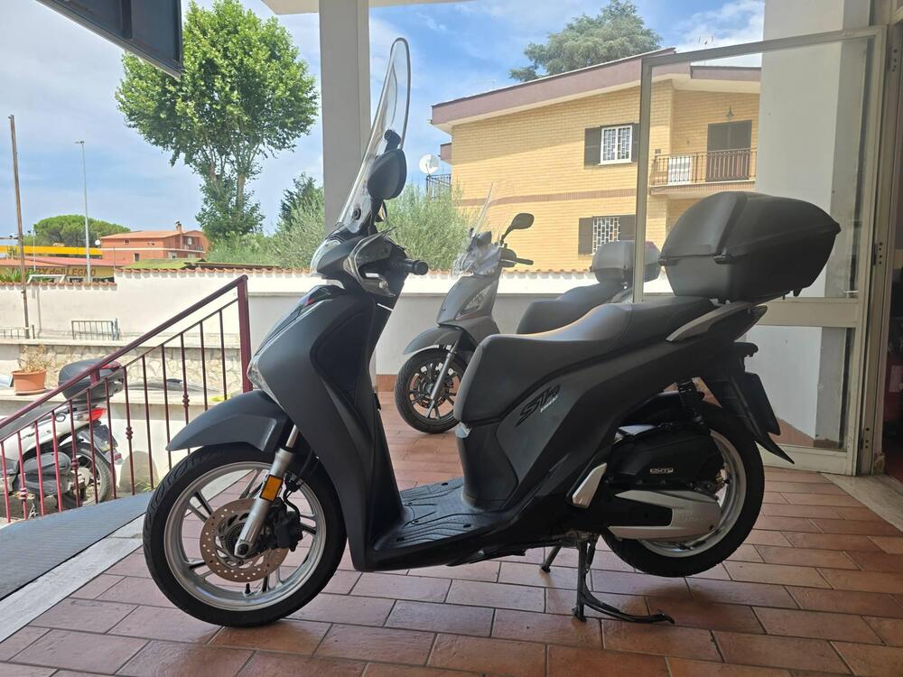 Honda SH 150 i (2017 - 19) (2)