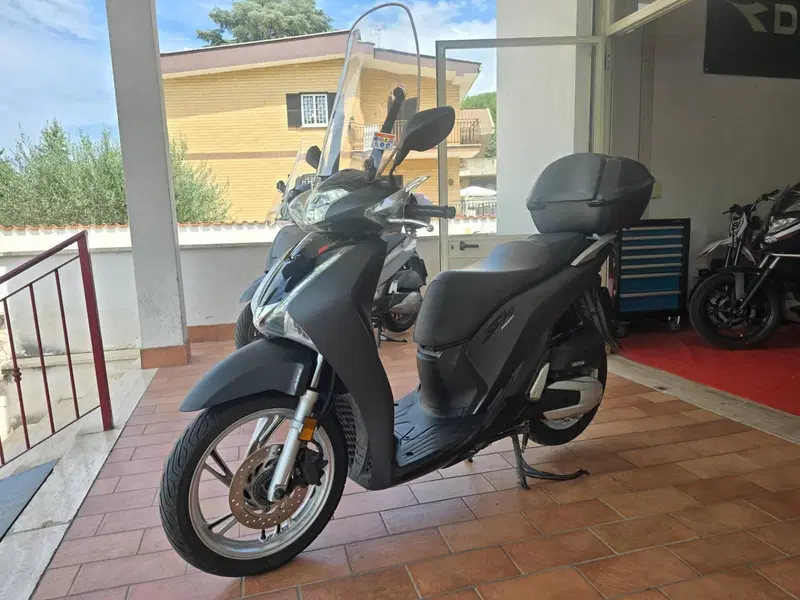 Honda SH 150i (2017 - 19) (6)
