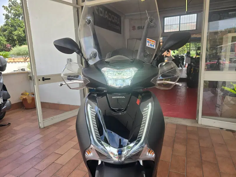 Honda SH 150i (2017 - 19) (8)