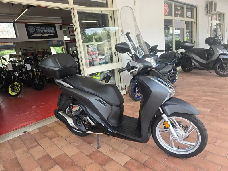 Honda SH 150i (2017 - 19) (3)
