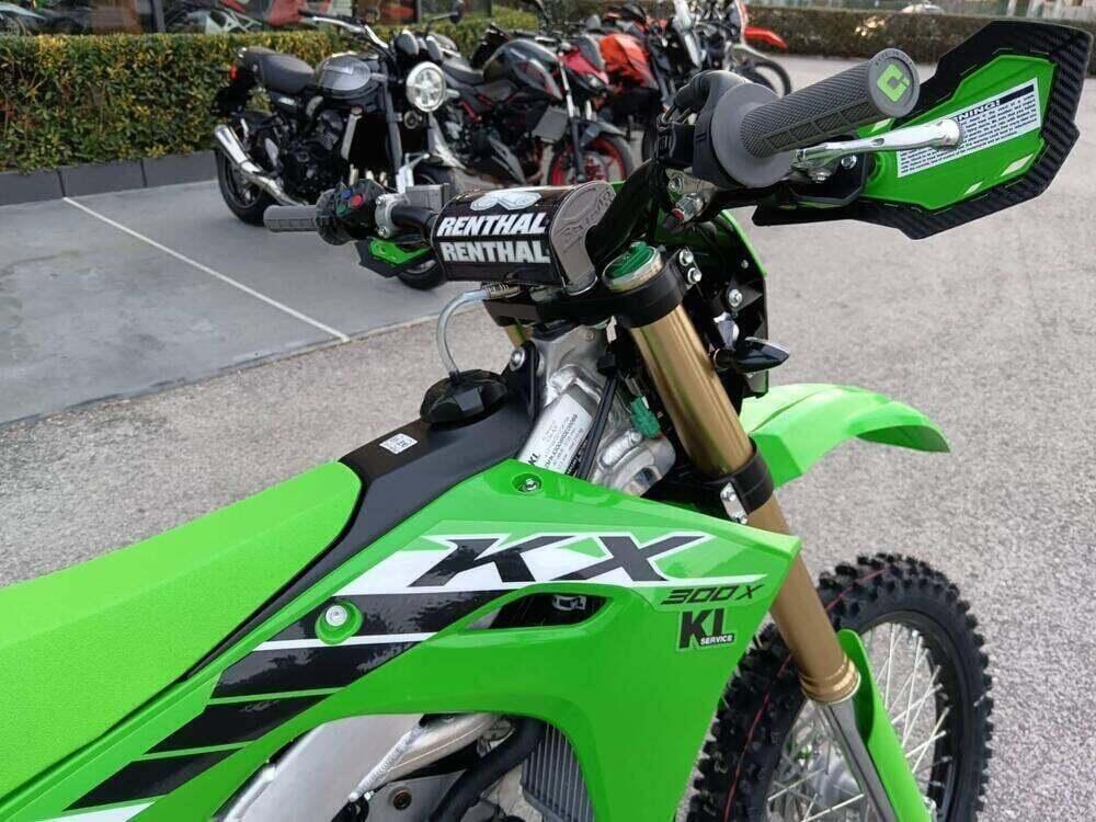 Kawasaki KX 300 X (2024) (2)