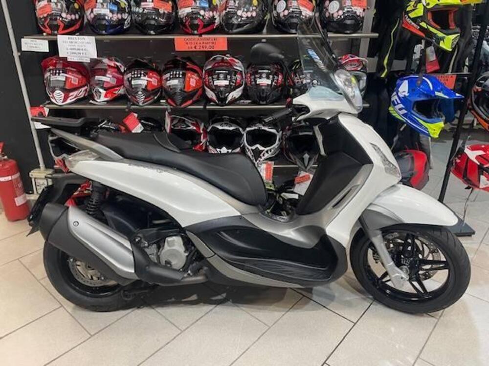 Piaggio MP3 300 ABS Hpe (2021 - 24)