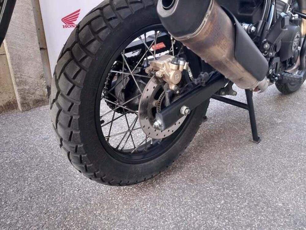 Royal Enfield Himalayan 411 (2021 - 24) (2)