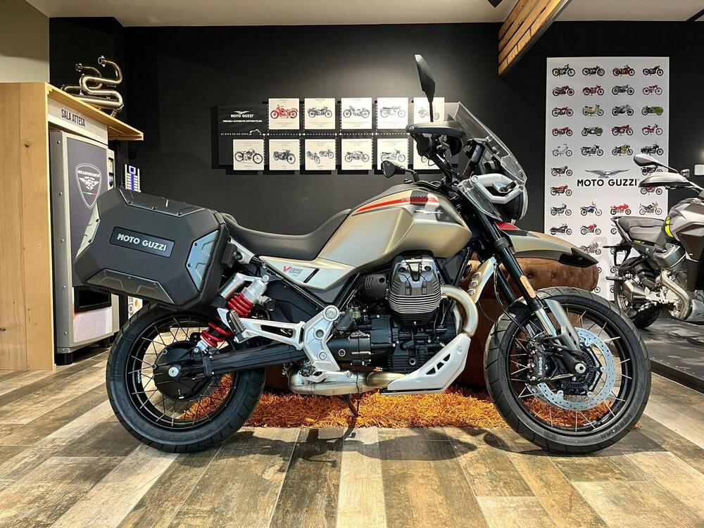 Moto Guzzi V85 TT Travel (2024 - 25)