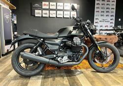 Moto Guzzi V7 Stone (2025) usata