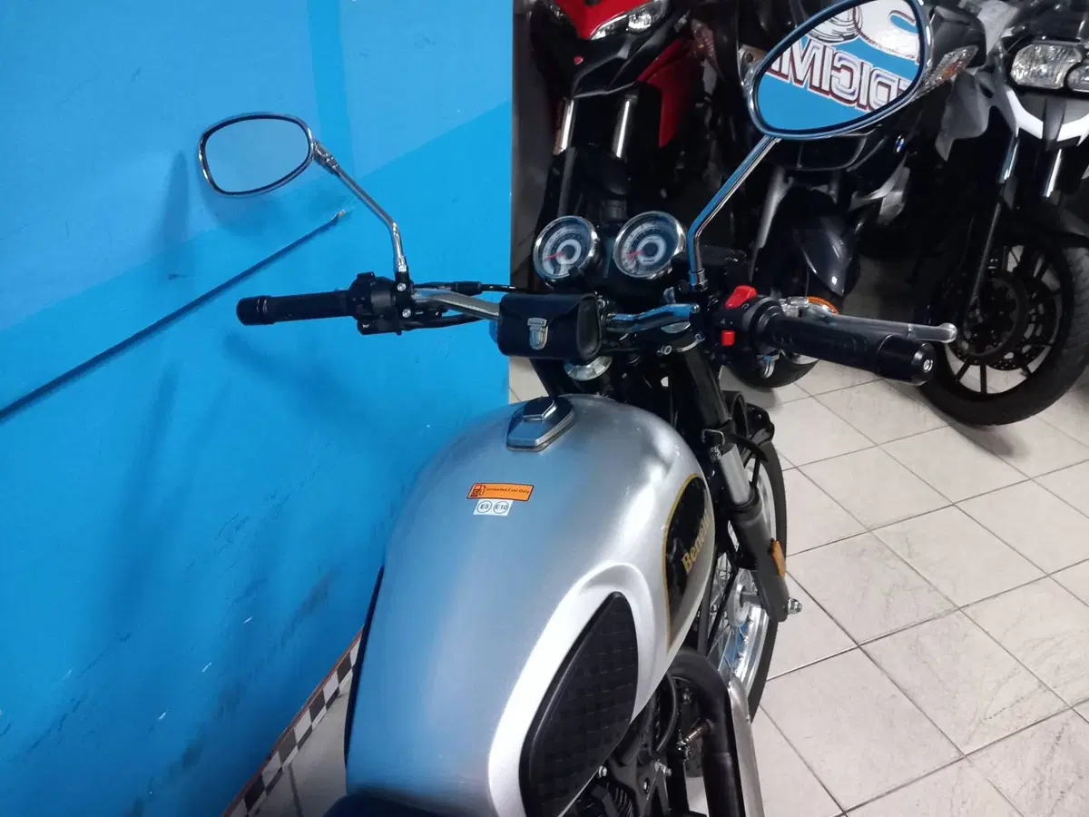 Benelli Imperiale 400 (2021 - 25) (18)
